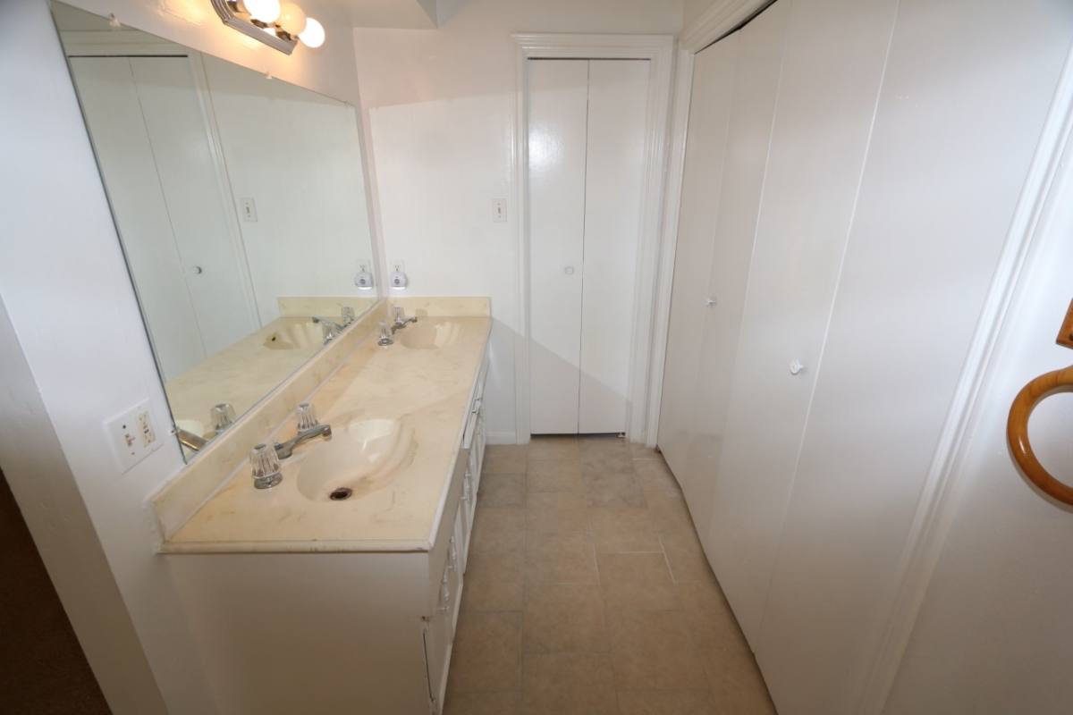 Apartment for rent at 2319 Quail Valley E Dr, Missouri City, TX 77459