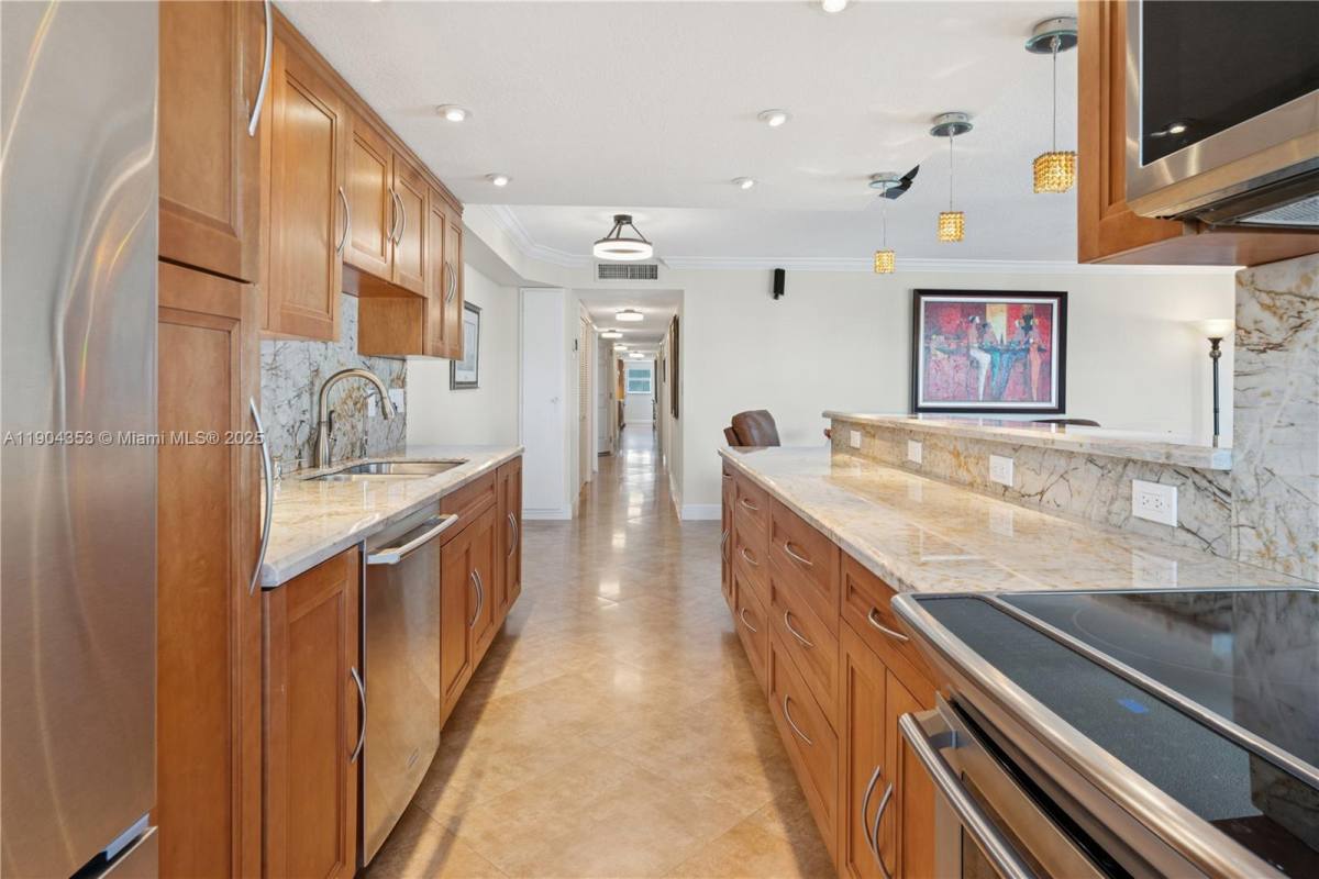 Condo for rent at 1160 Hillsboro Mile #901, Pompano Beach, FL 33062