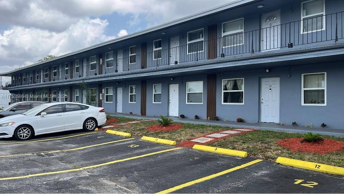 Apartment for rent at 6051 Arthur St #14, Hollywood, FL 33024