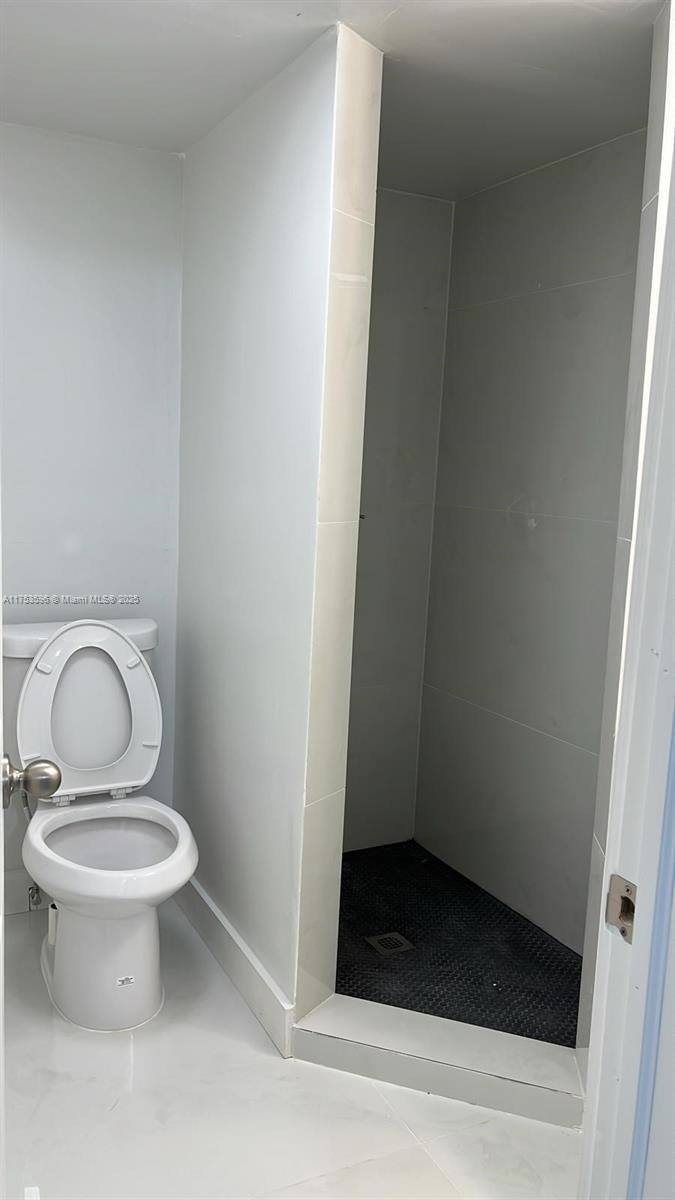 Apartment for rent at 6051 Arthur St #14, Hollywood, FL 33024