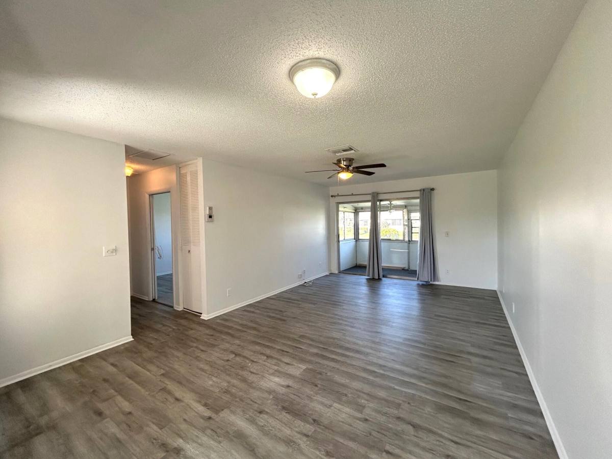 Apartment for rent at 2723 Dudley Dr W #2723G, West Palm Beach, FL 33415