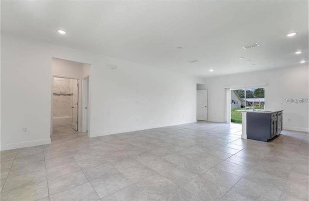 Apartment for rent at 799 W Country Club Blvd #799, Dunnellon, FL 34434