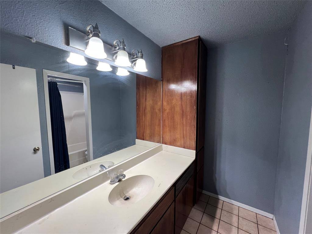 Apartment for rent at 1509 N Grant Dr #1509B, Sherman, TX 75092
