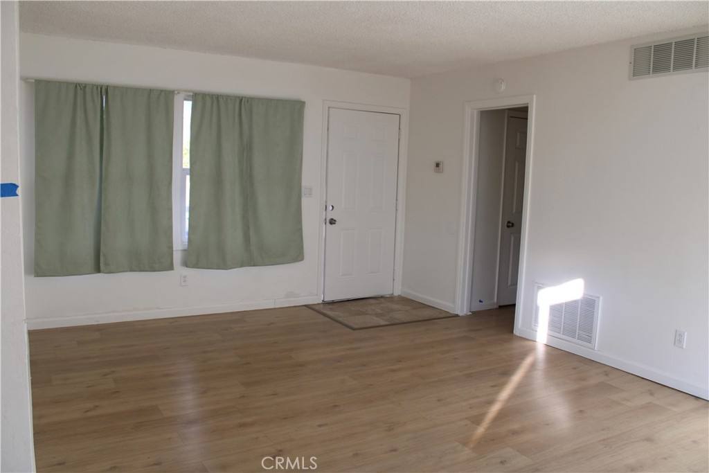 Apartment for rent at 144 E Ave Q #144, Palmdale, CA 93550