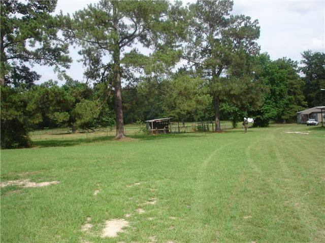 Apartment for rent at 2283 McCaleb Rd, Montgomery, TX 77316