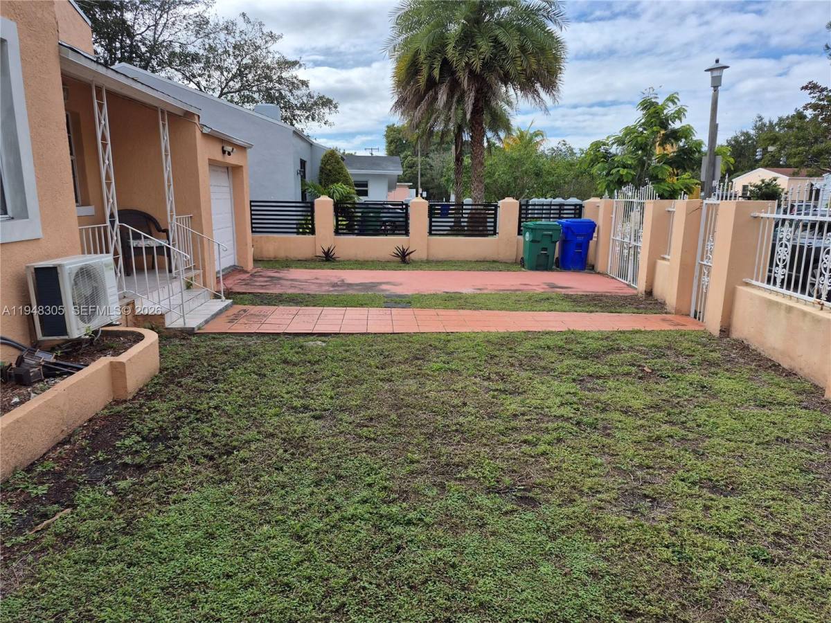 Apartment for rent at 28 NE 49th St #28, Miami, FL 33137
