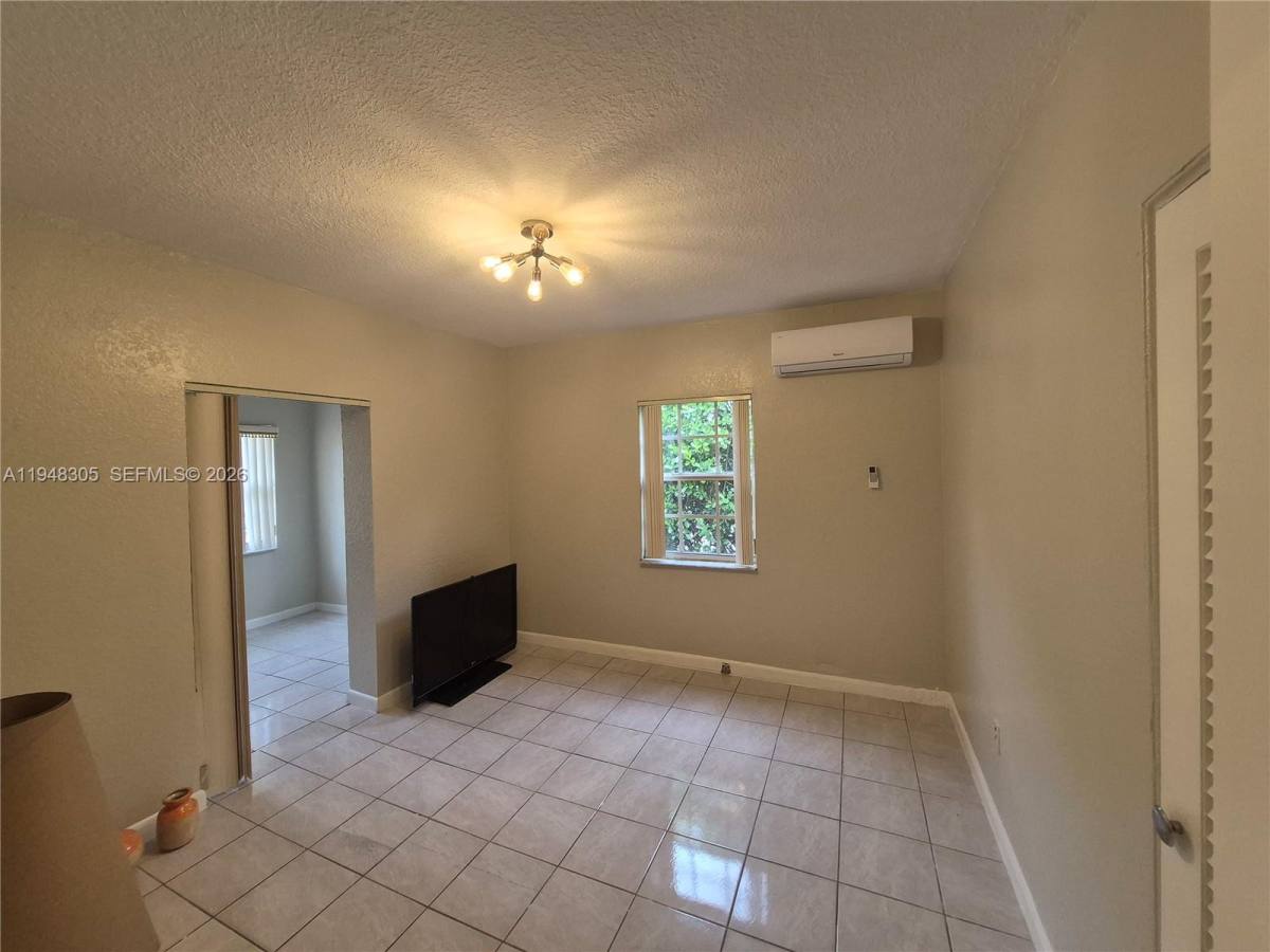 Apartment for rent at 28 NE 49th St #28, Miami, FL 33137