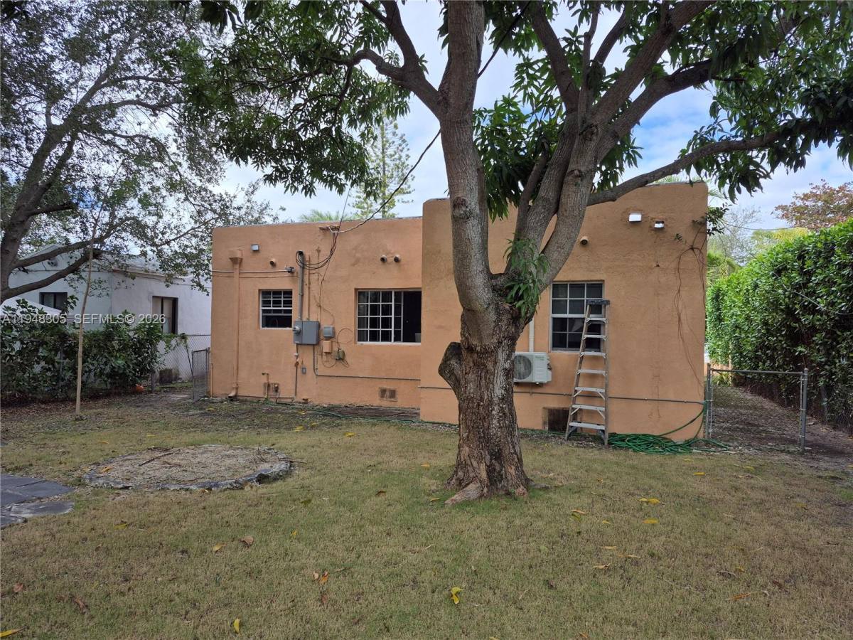 Apartment for rent at 28 NE 49th St #28, Miami, FL 33137
