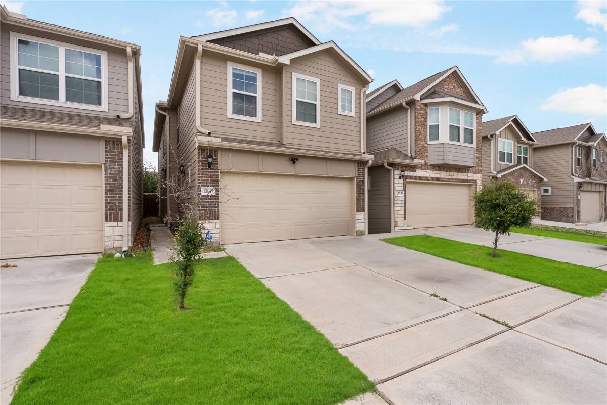 Apartment for rent at 17137 Wilthorne Colony Court, Houston, TX 77084