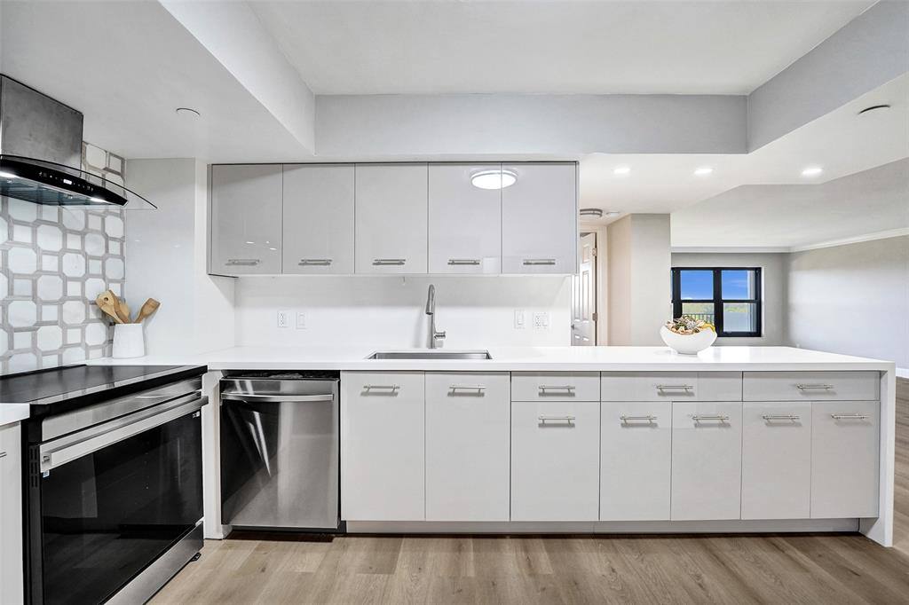 Apartment for rent at 3200 Port Royale Dr N #905, Fort Lauderdale, FL 33308