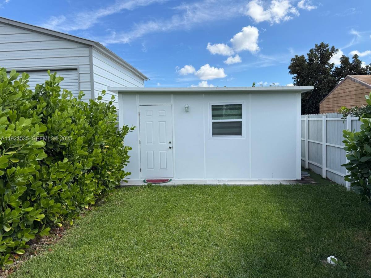 Apartment for rent at 30705 SW 194th Ave, Homestead, FL 33030