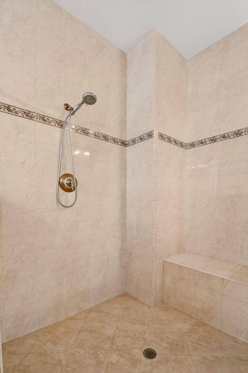 7145 Veneto Dr, Boynton Beach, FL 33437