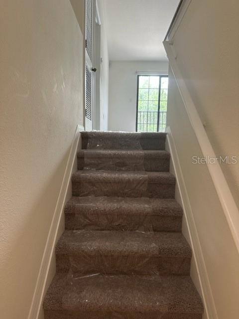 Townhouse for rent at 16517 Kingletridge Ave, Lithia, FL 33547
