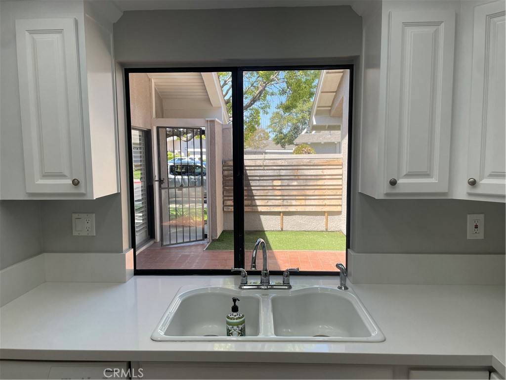 Condo for rent at 8866 Tulare Dr #8866306C, Huntington Beach, CA 92646
