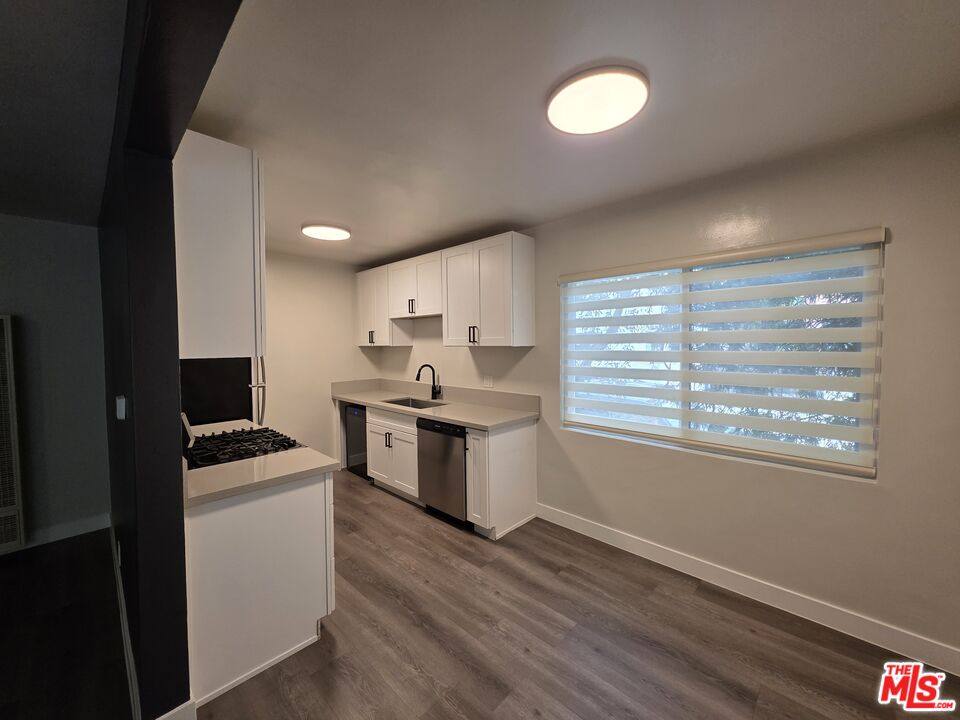 Apartment for rent at 1411 Innes Place #1, Venice, CA 90291