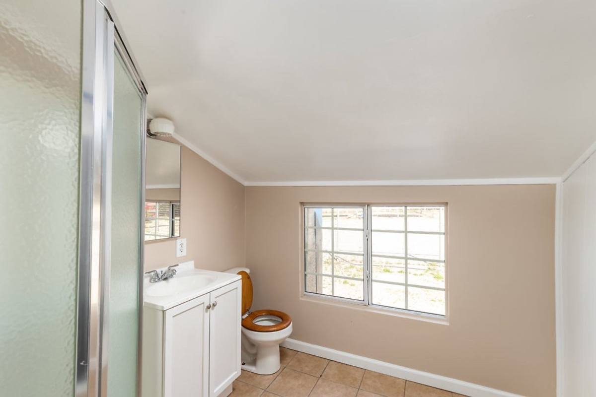 House for rent at 16960 Mockingbird Canyon, Riverside, CA 92504