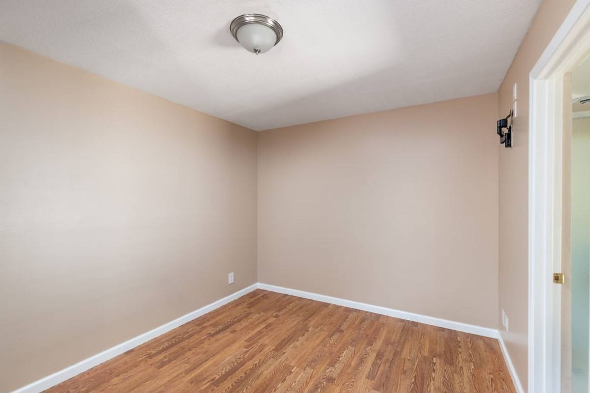 House for rent at 16960 Mockingbird Canyon, Riverside, CA 92504