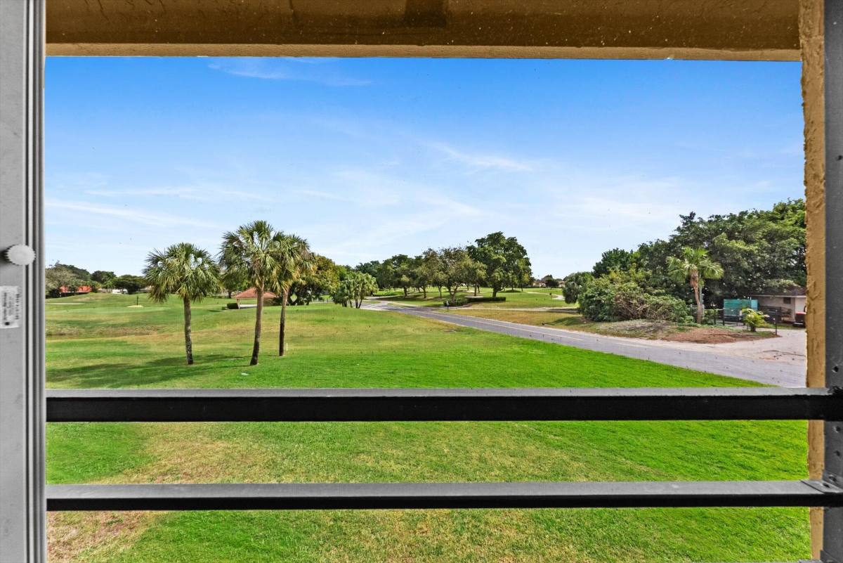 Apartment for rent at 11282 Green Lake Dr #204, Boynton Beach, FL 33437