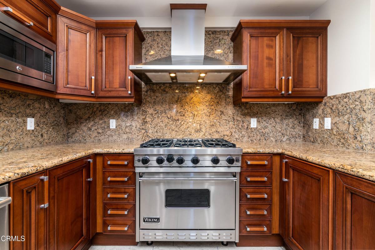 Condo for rent at 1828 Glendon Ave #101, Los Angeles, CA 90025
