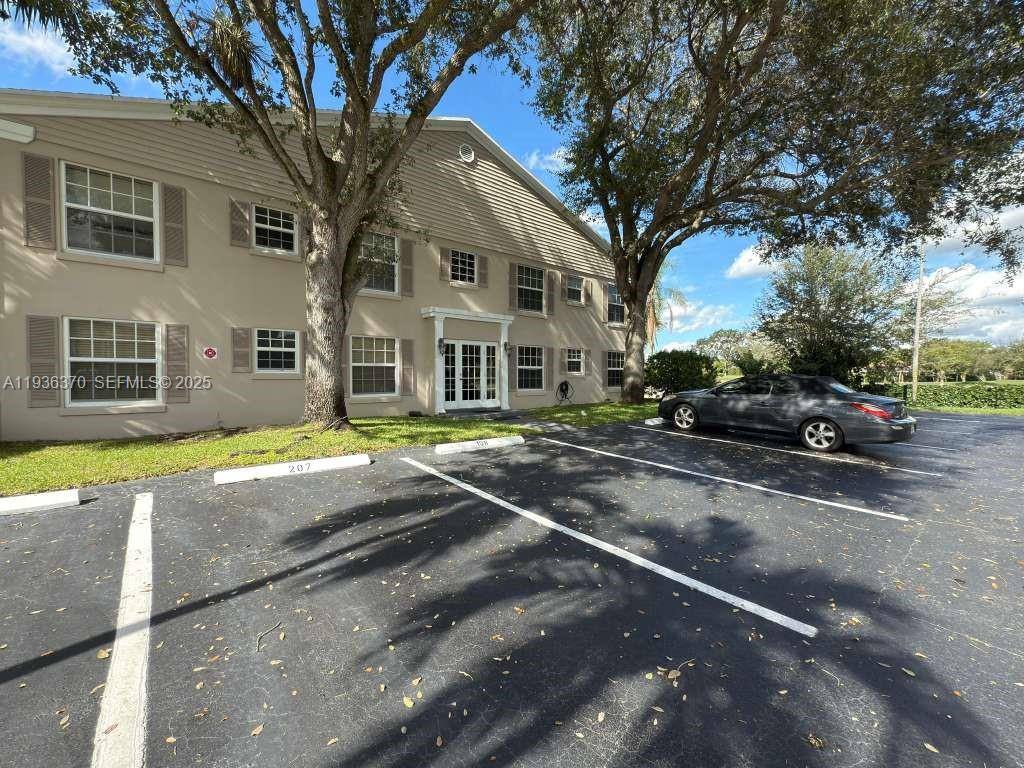 Apartment for rent at 9001 Jacaranda Lane #107, Fort Lauderdale, FL 33324