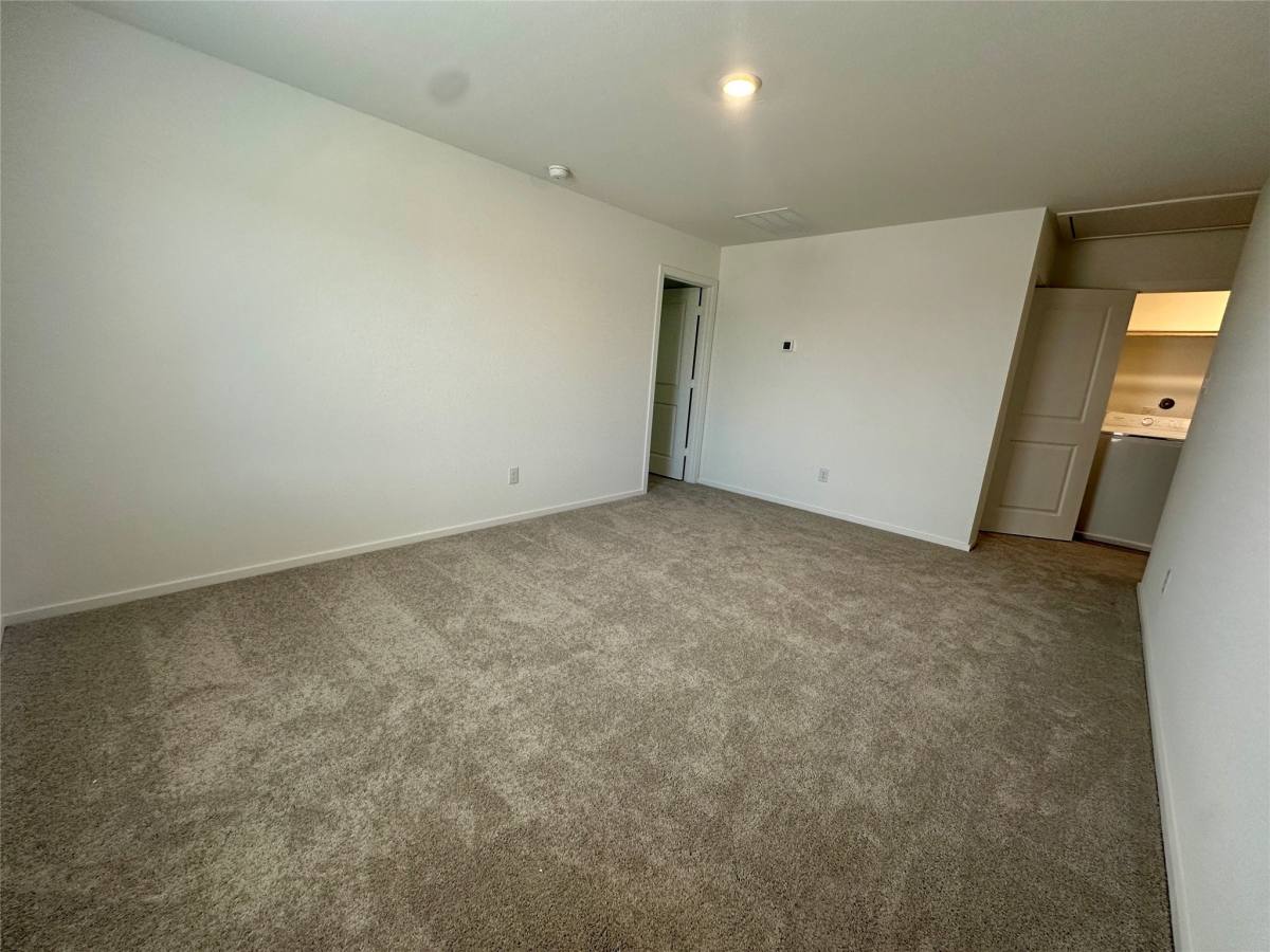 Apartment for rent at 13310 Rayhill Dr, Conroe, TX 77303