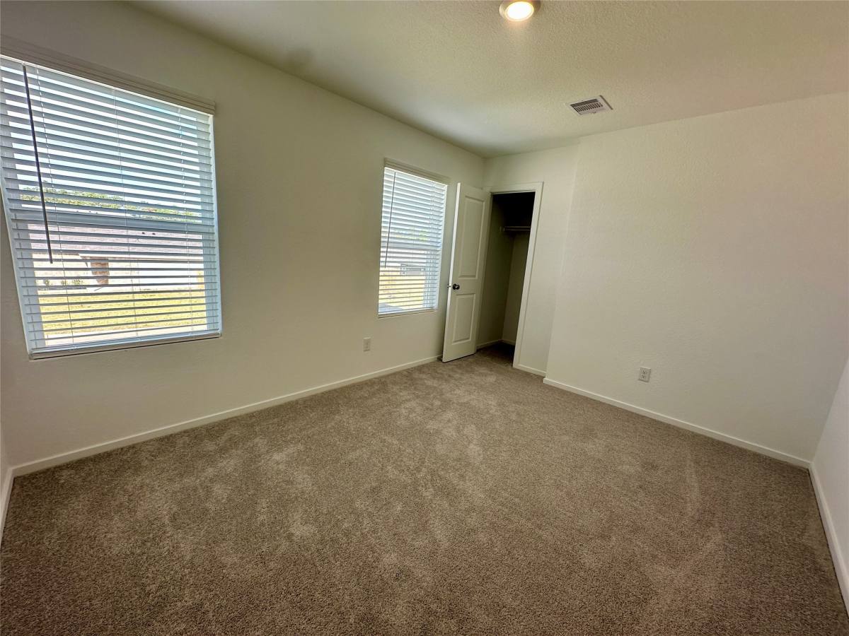 Apartment for rent at 13310 Rayhill Dr, Conroe, TX 77303
