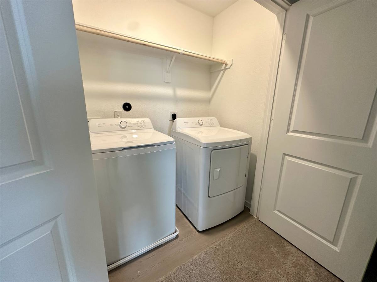 Apartment for rent at 13310 Rayhill Dr, Conroe, TX 77303