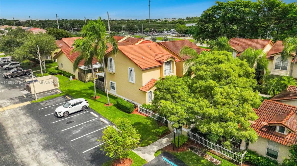 Condo for rent at 21533 SW 87th Court #102, Miami, FL 33189