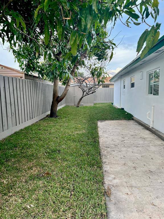 Apartment for rent at 801 NE 36th St #801, Fort Lauderdale, FL 33334