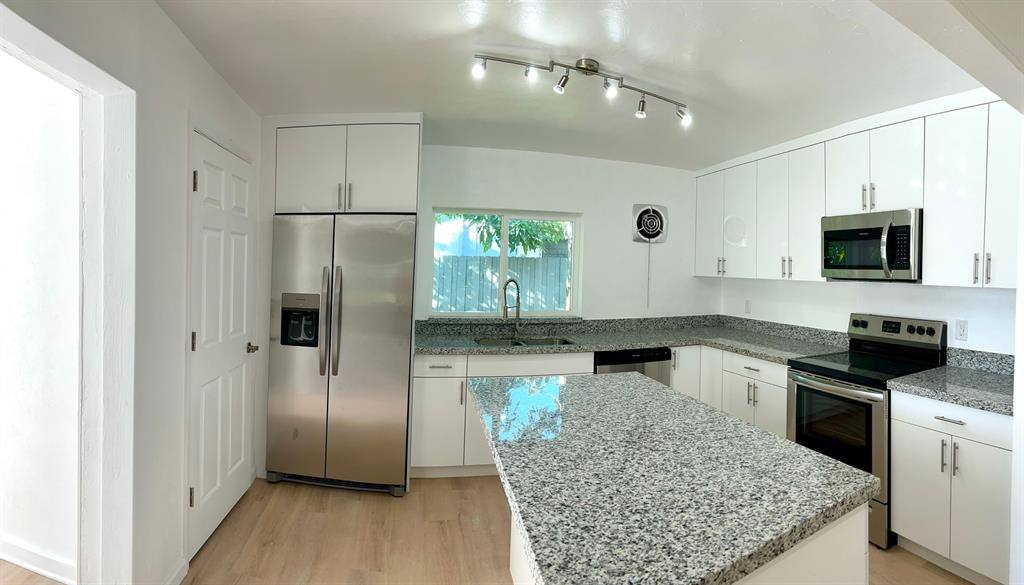 Apartment for rent at 801 NE 36th St #801, Fort Lauderdale, FL 33334