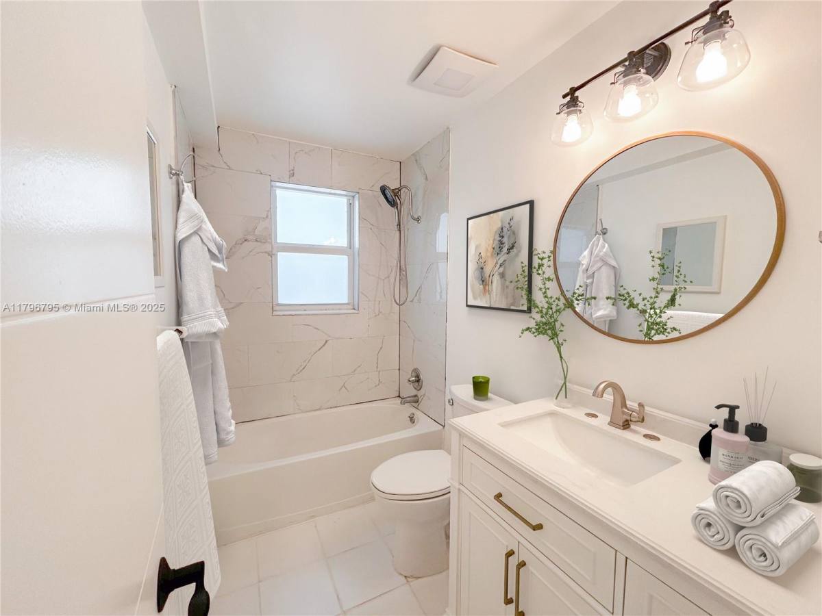 Apartment for rent at 407 NW 11th Ave #407, Boynton Beach, FL 33435