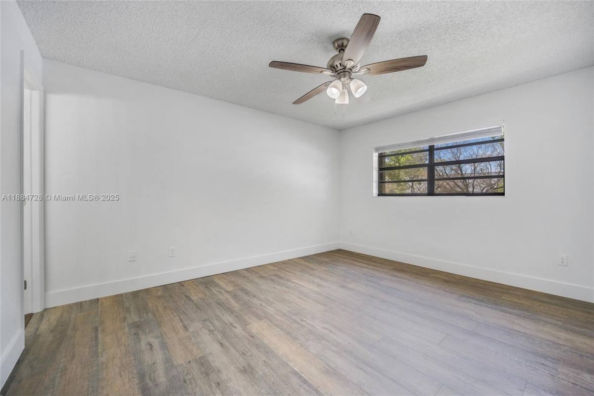 Apartment for rent at 18220 Mediterranean Blvd #618, Hialeah, FL 33015