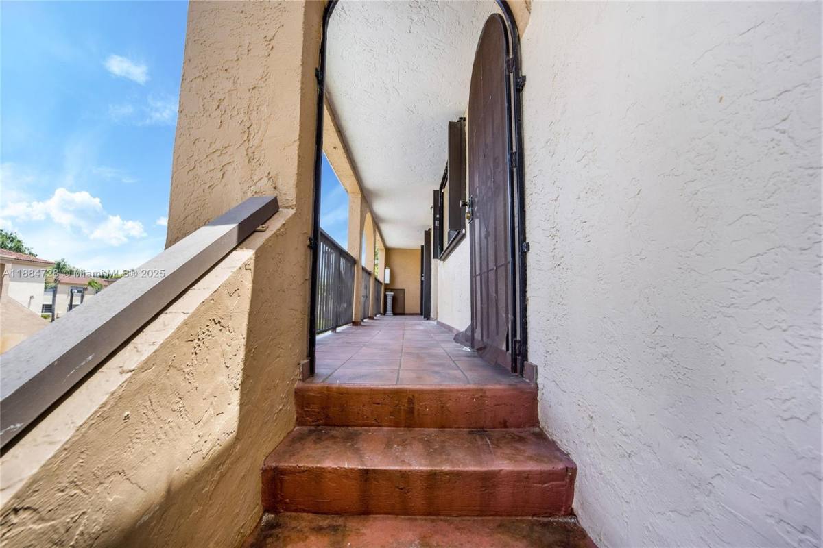 Apartment for rent at 18220 Mediterranean Blvd #618, Hialeah, FL 33015