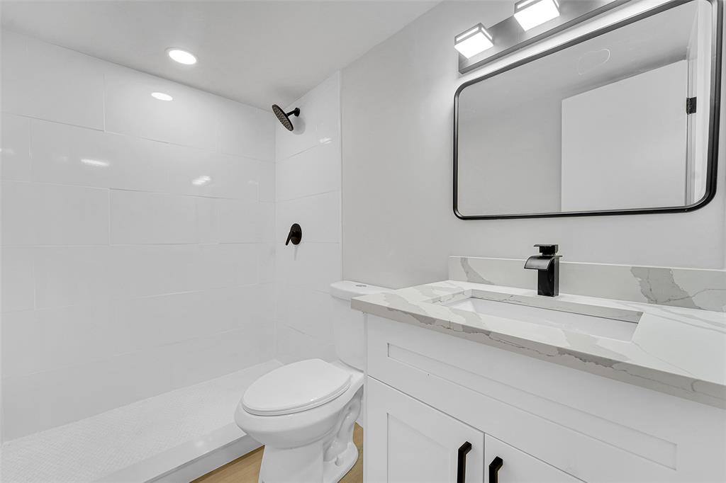Apartment for rent at 6200 NW 44th St #106, Fort Lauderdale, FL 33319