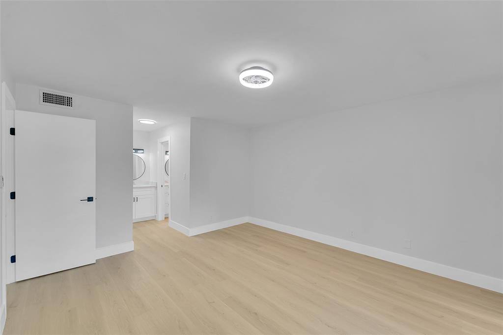 Apartment for rent at 6200 NW 44th St #106, Fort Lauderdale, FL 33319