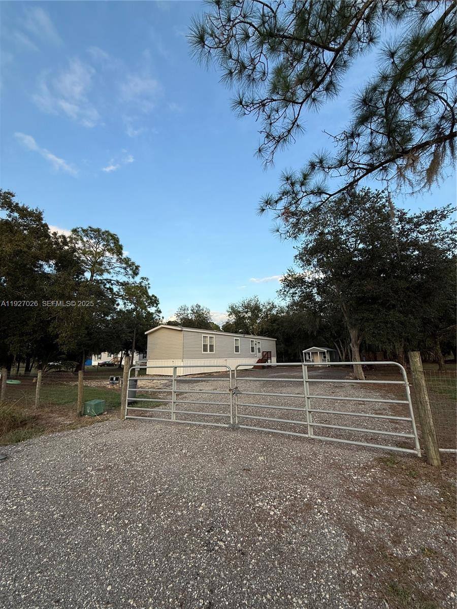 Apartment for rent at 455 S Coral St #455, Clewiston, FL 33440