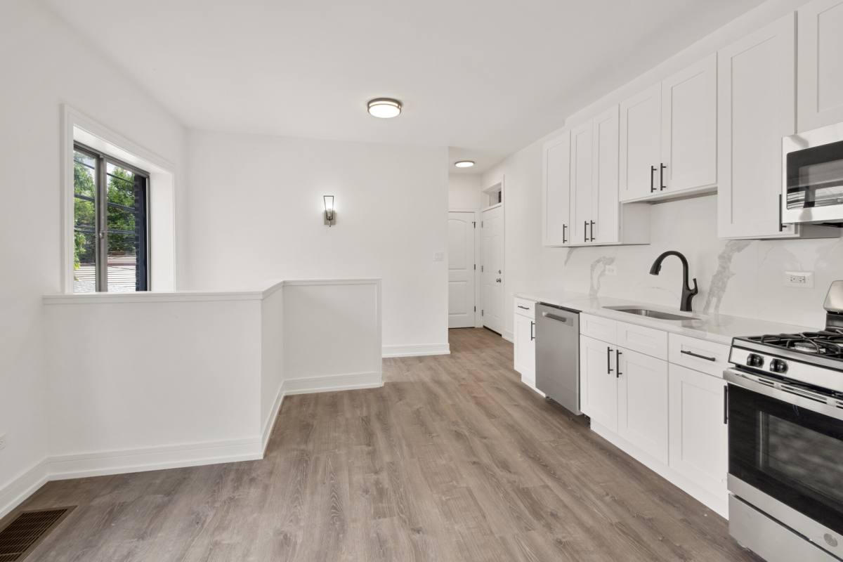 Apartment for rent at 3058 W Cortland #101, Chicago, IL 60647