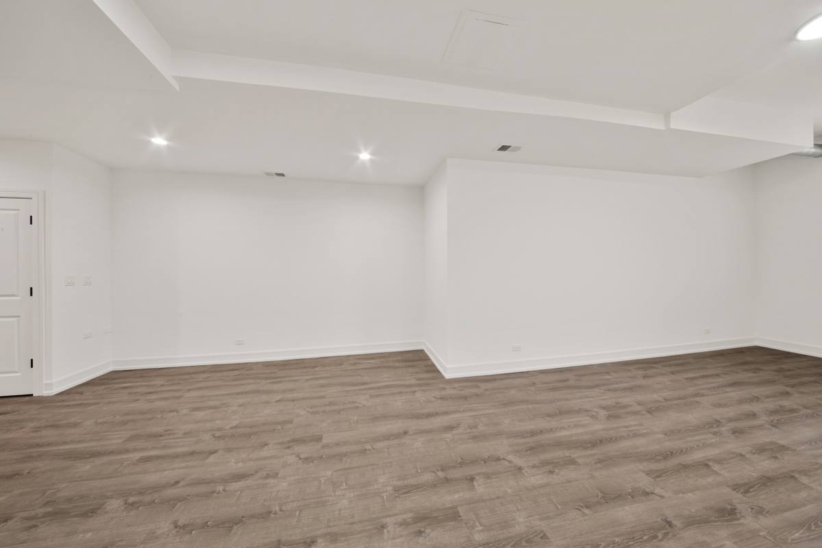 Apartment for rent at 3058 W Cortland #101, Chicago, IL 60647