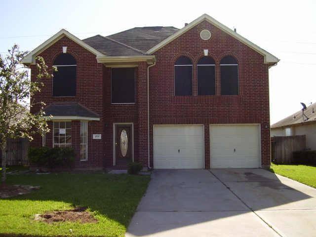 Apartment for rent at 4519 Park Breeze Dr, Fresno, TX 77545