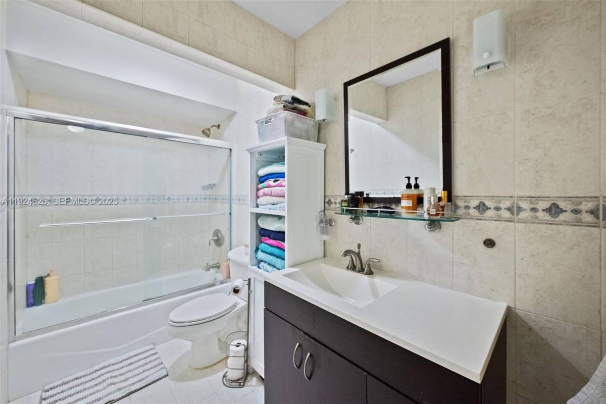 Townhouse for rent at 11840 SW 80th St #526, Miami, FL 33183