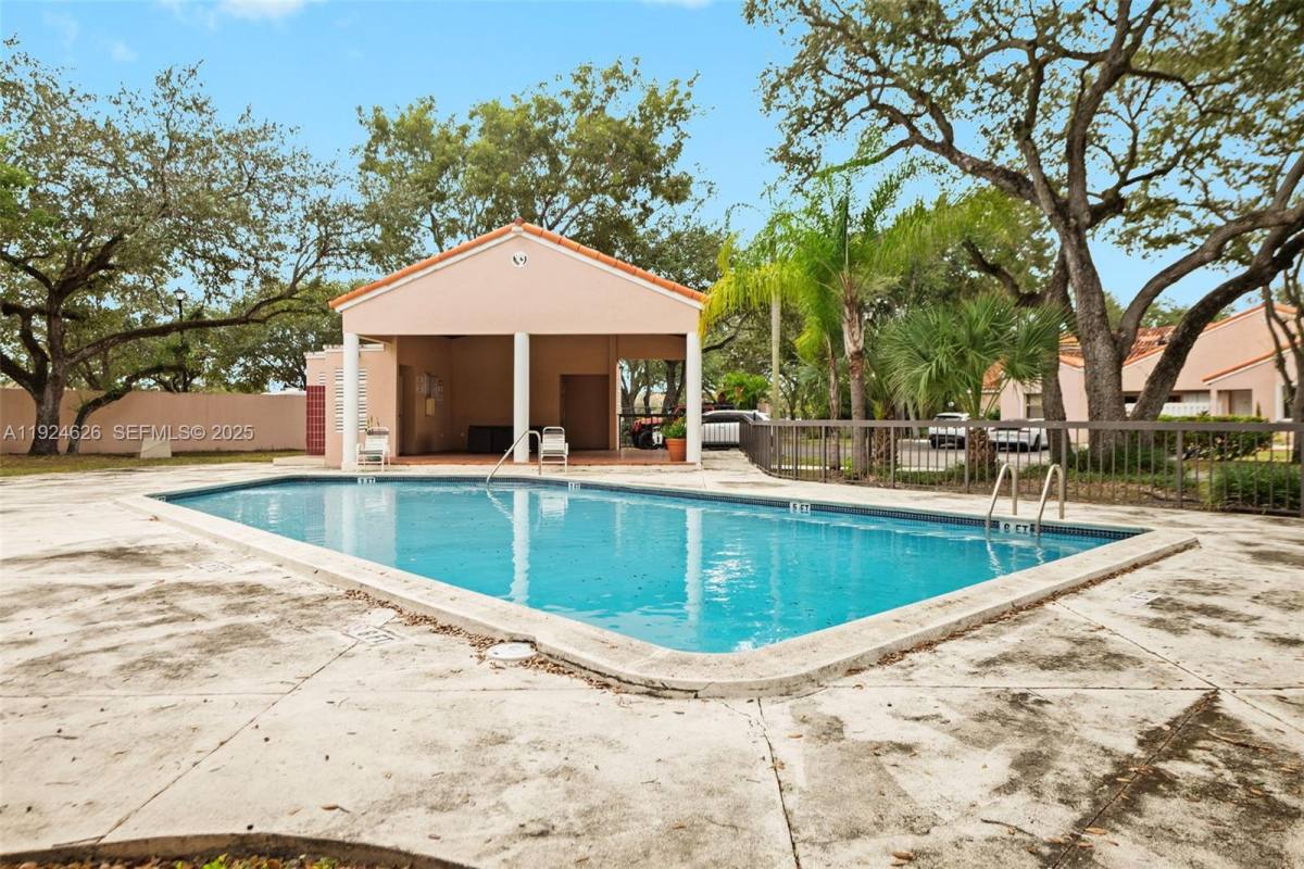 Townhouse for rent at 11840 SW 80th St #526, Miami, FL 33183