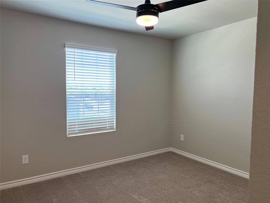 Apartment for rent at 2121 Woodlawn Way #79, Argyle, TX 76226