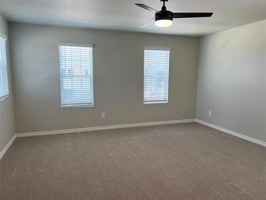 Apartment for rent at 2121 Woodlawn Way #79, Argyle, TX 76226