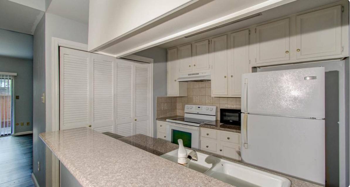 Apartment for rent at 11711 Memorial Dr #381, Houston, TX 77024