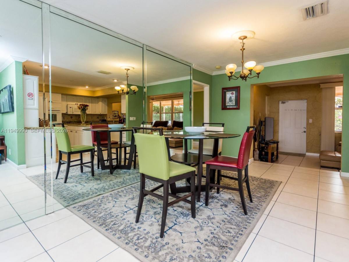 Apartment for rent at 5524 Garfield St, Hollywood, FL 33021