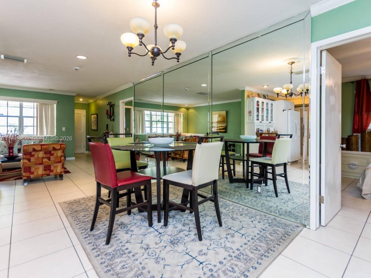 Apartment for rent at 5524 Garfield St, Hollywood, FL 33021