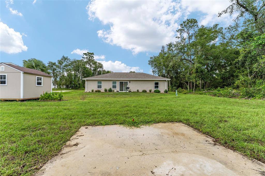Apartment for rent at 13027 NE 5th Place, Silver Springs, FL 34488