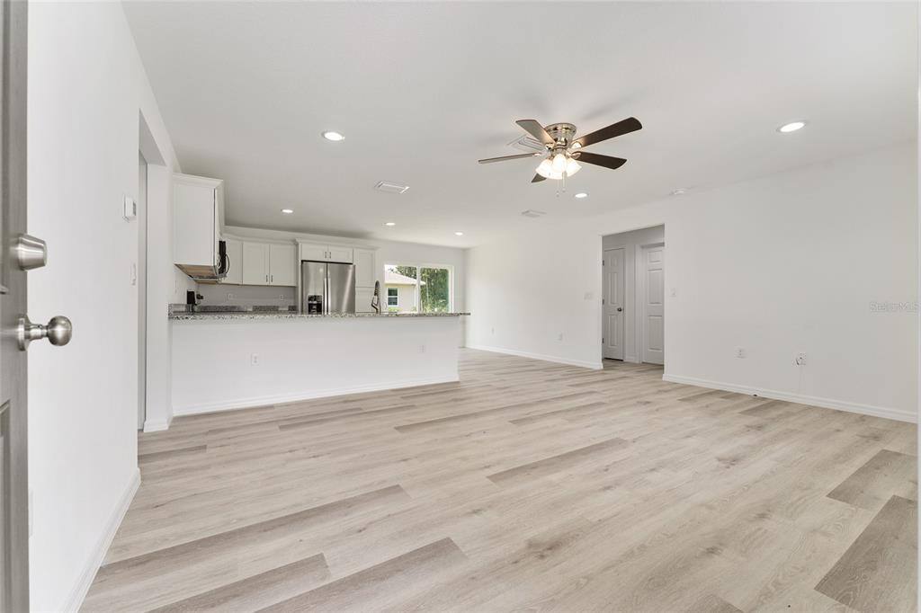 Apartment for rent at 13027 NE 5th Place, Silver Springs, FL 34488