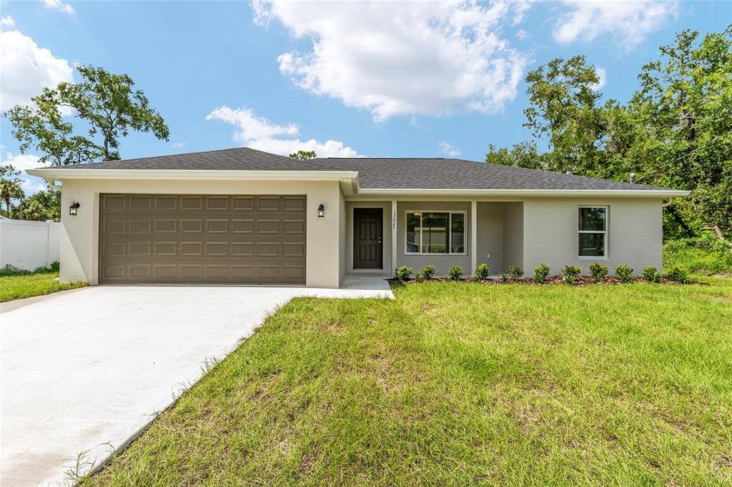 Apartment for rent at 13027 NE 5th Place, Silver Springs, FL 34488