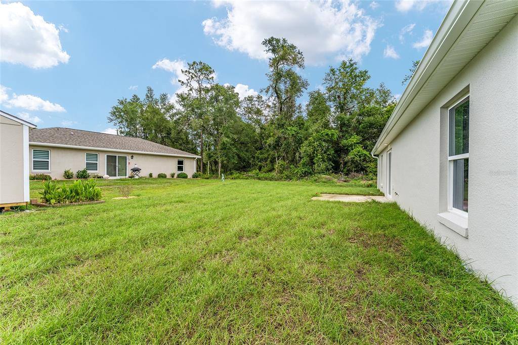Apartment for rent at 13027 NE 5th Place, Silver Springs, FL 34488